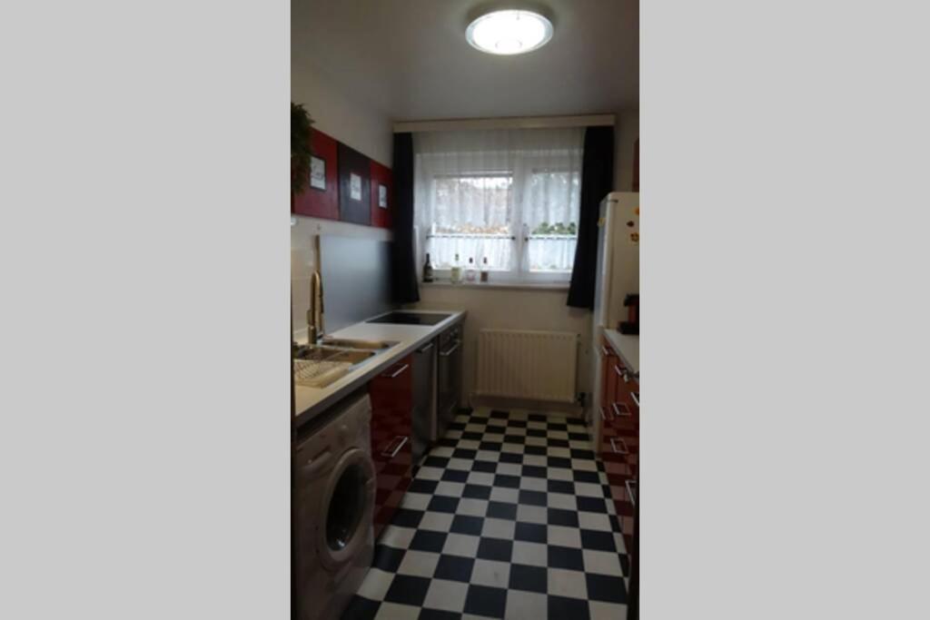 Schoene, Ruhige In Berlin-steglitz Appartement *